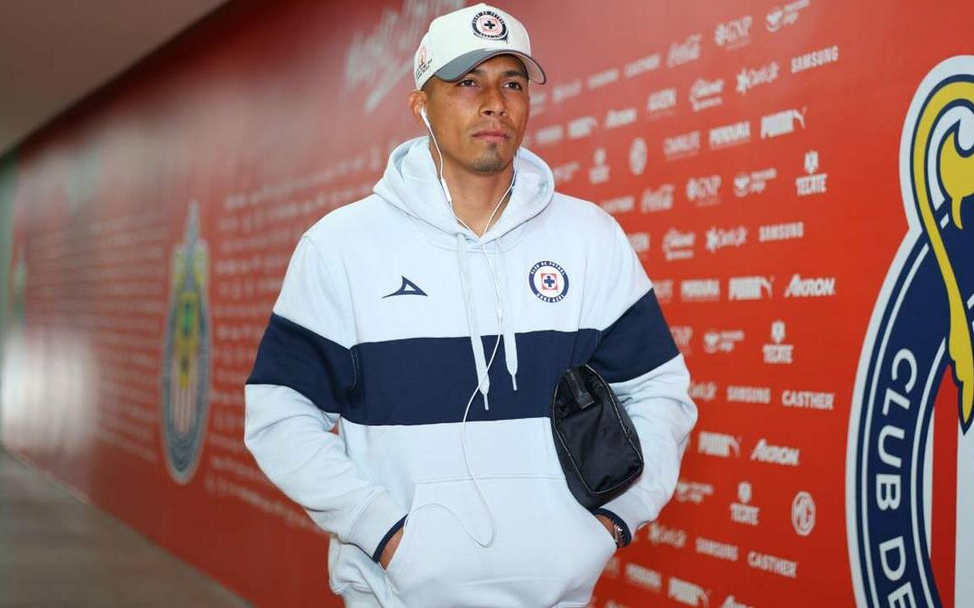 Chivas Preparan la Llegada de Ángel Sepúlveda Tras la Eliminación de Cruz Azul