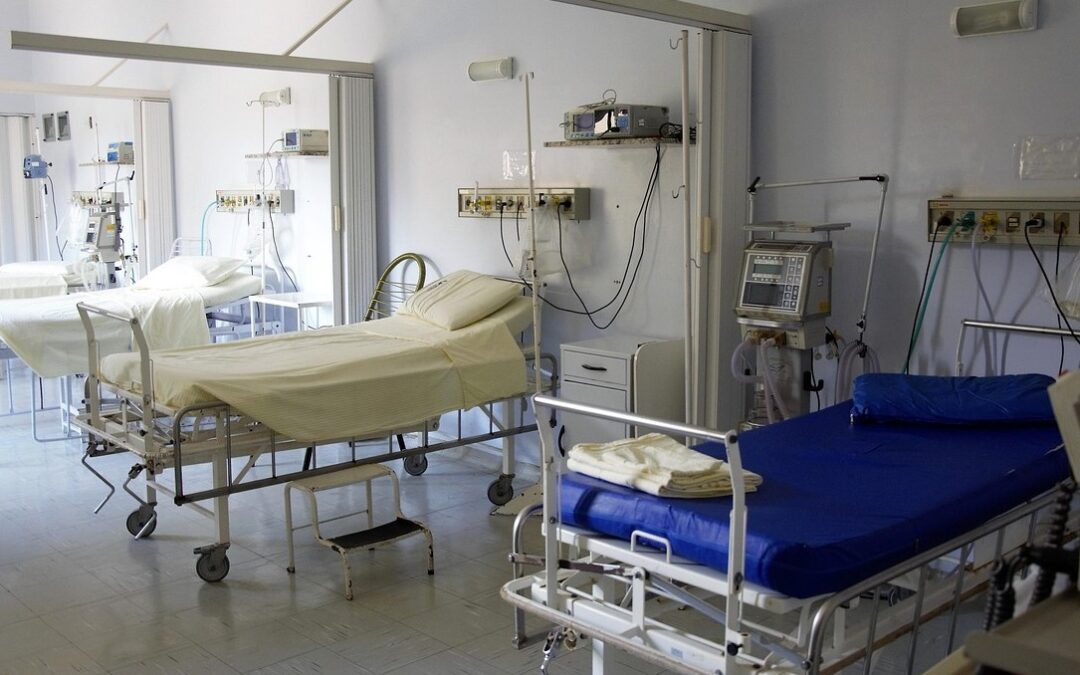 UANL: Experto Advierte sobre Alza de Primas por Falta de Competencia en Seguros Médicos