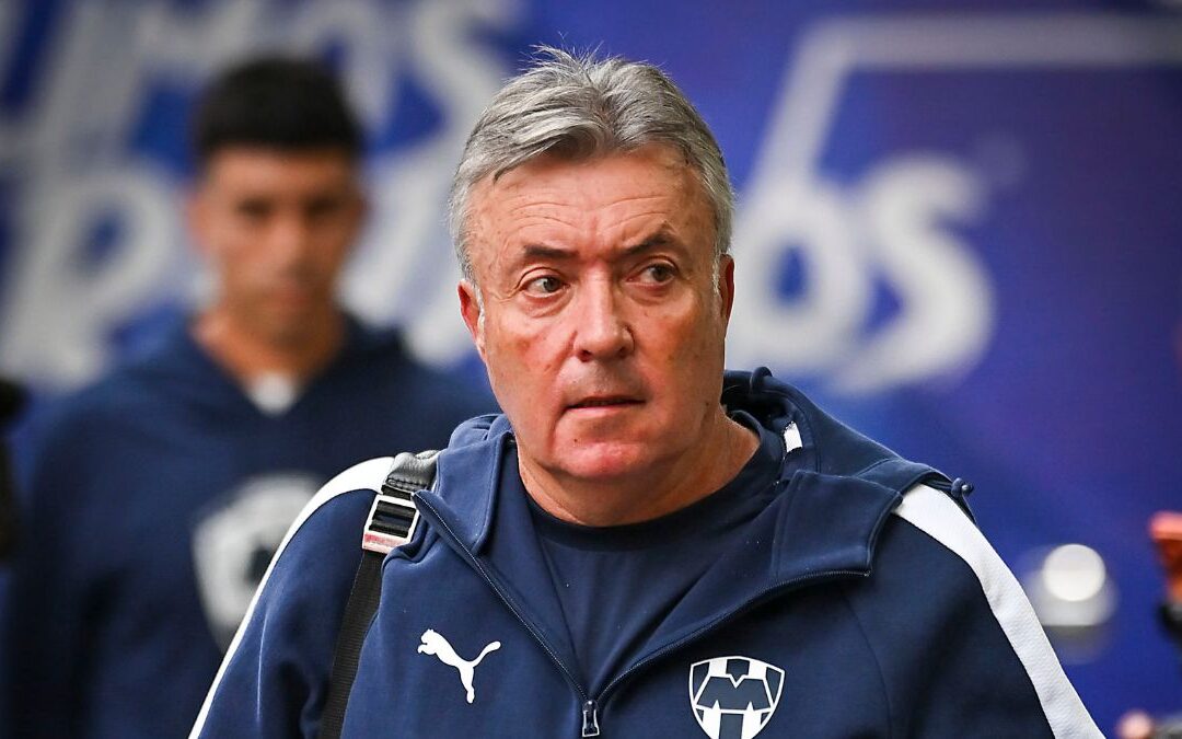 Domènec Torrent no continuará como entrenador de Rayados, según Willie González