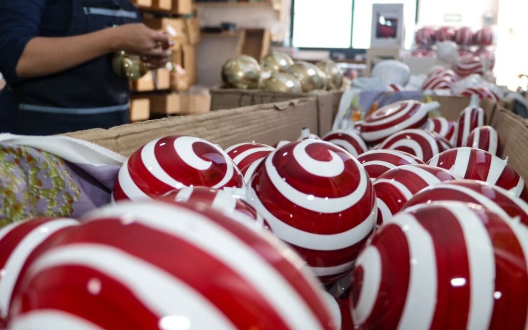 Defensores del Arte Tradicional: Siete Pasos de los Maestros de Esferas de Chignahuapan Contra la Piratería