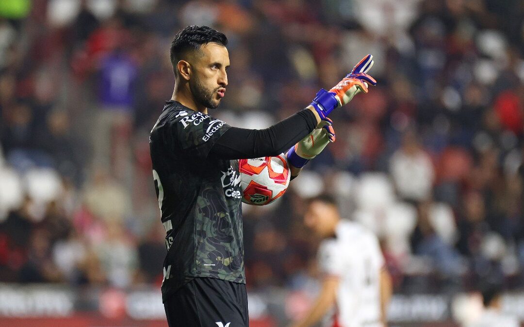 Renovación de Camilo Vargas: Atlas Extiende Su Contrato Hasta 2027