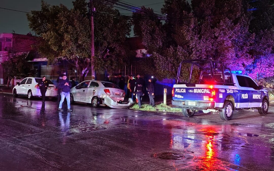 Hombre Abandona Su Auto Tras Fuerte Choque en Torreón: Un Llamado a la Seguridad Vial