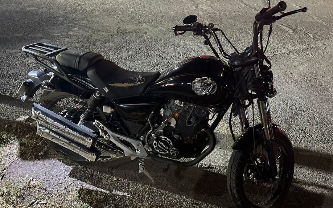 Accidente en Gómez Palacio: Adulto Mayor Arrolla Perrito y Derrapa en Motocicleta