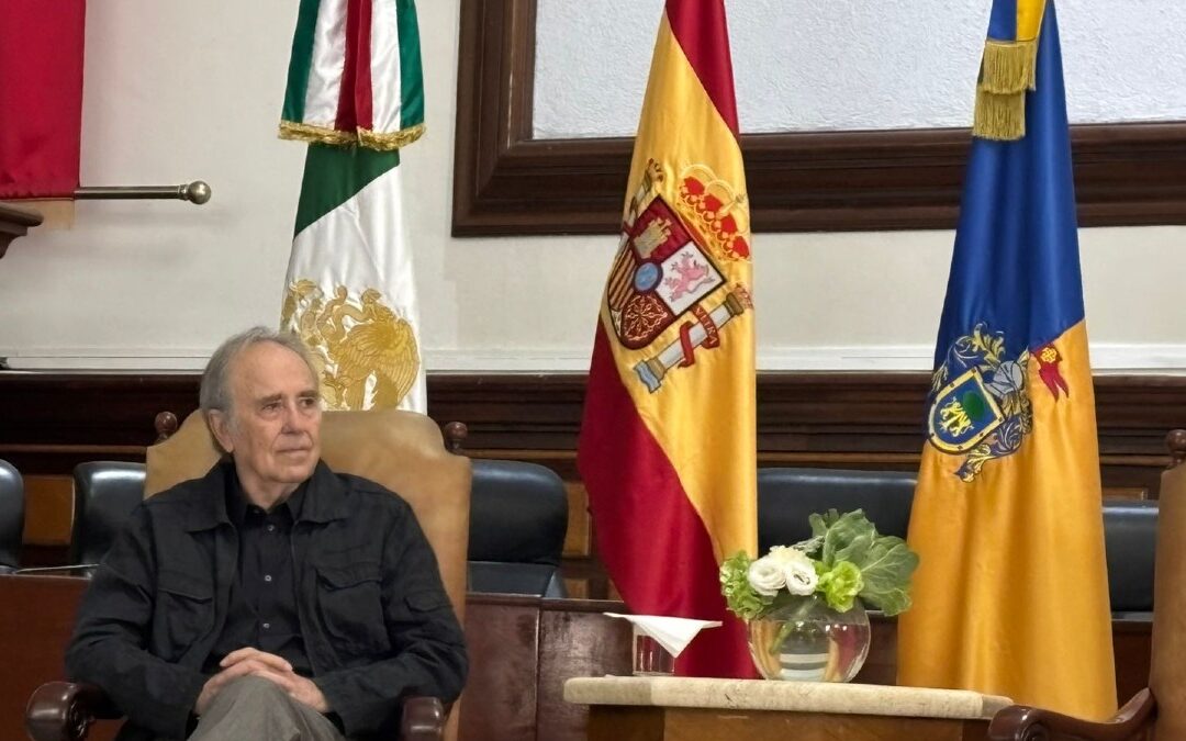 Joan Serrat Recibe las Llaves de la Ciudad de Guadalajara en la FIL 2023