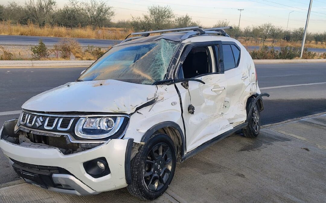 Volcadura en carretera El Esterito deja a tres mujeres gravemente lesionadas