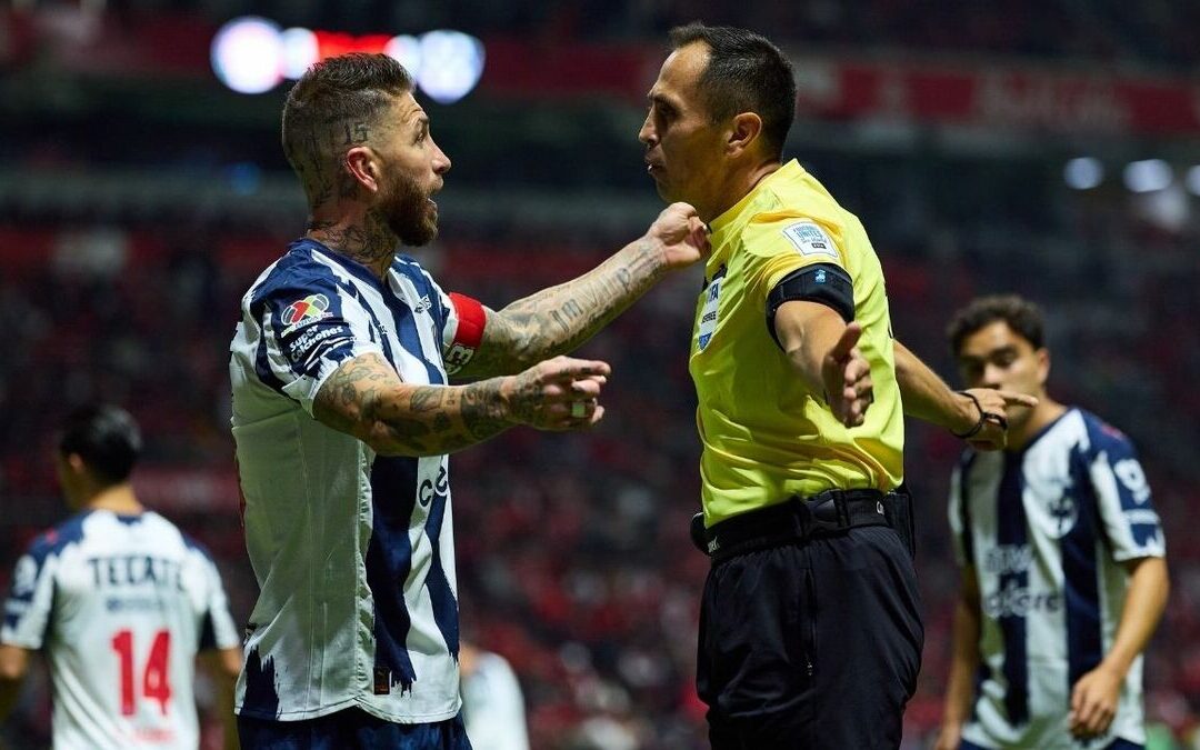 Santander Honra a Sergio Ramos con un Regalo Especial en su Último Partido en Liga MX